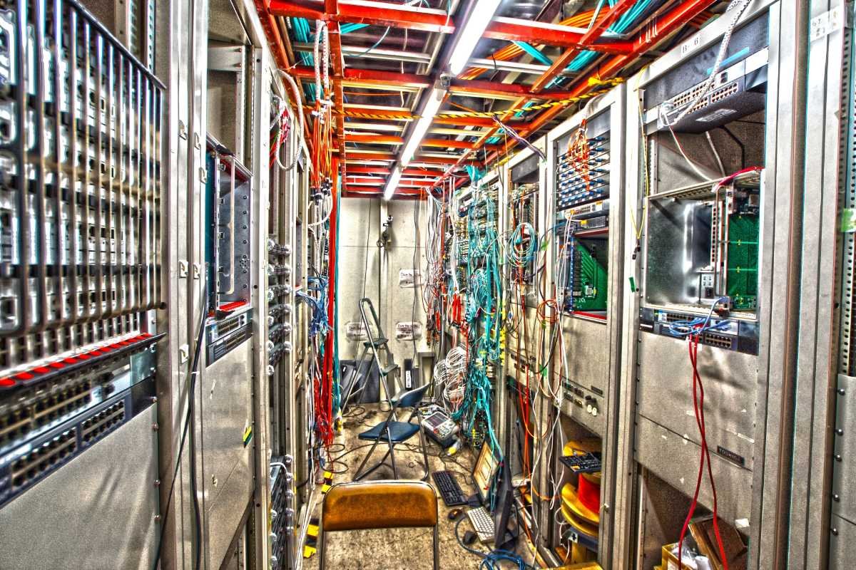 data-center-liquid-cooling.jpg